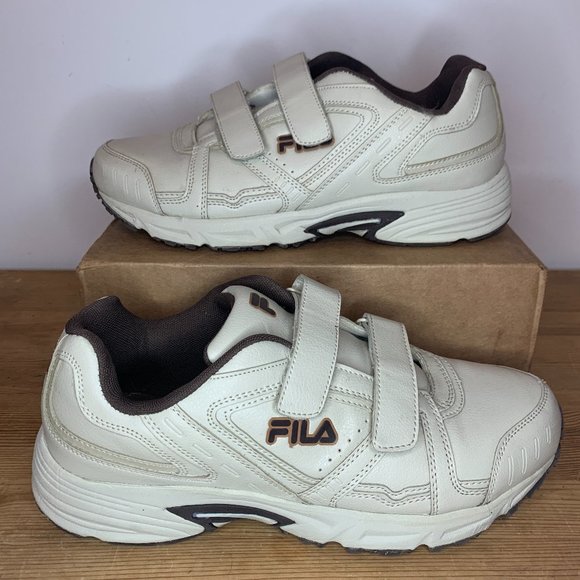 fila extra wide shoes